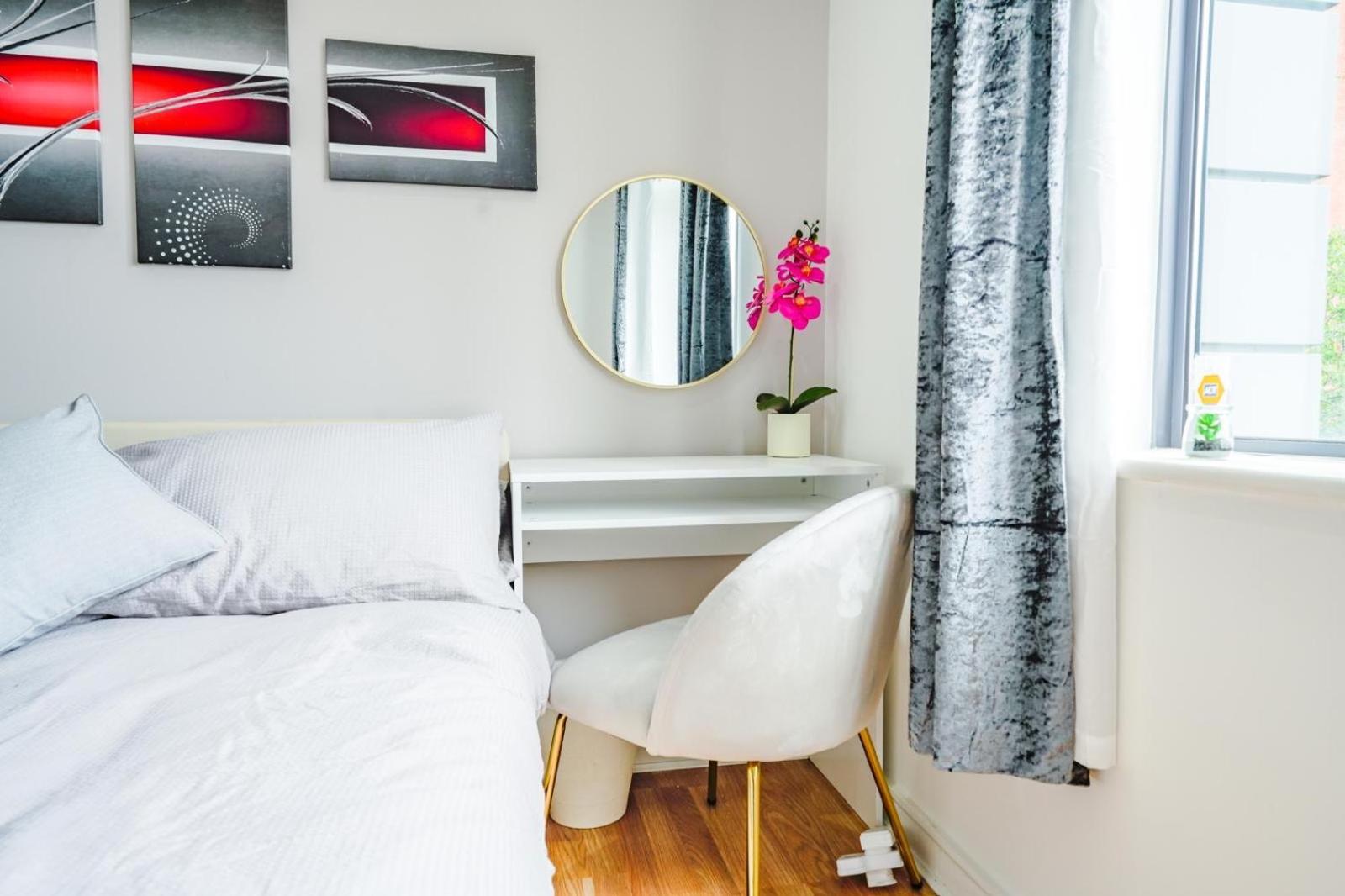 London Euston Luxury Apt Exterior photo
